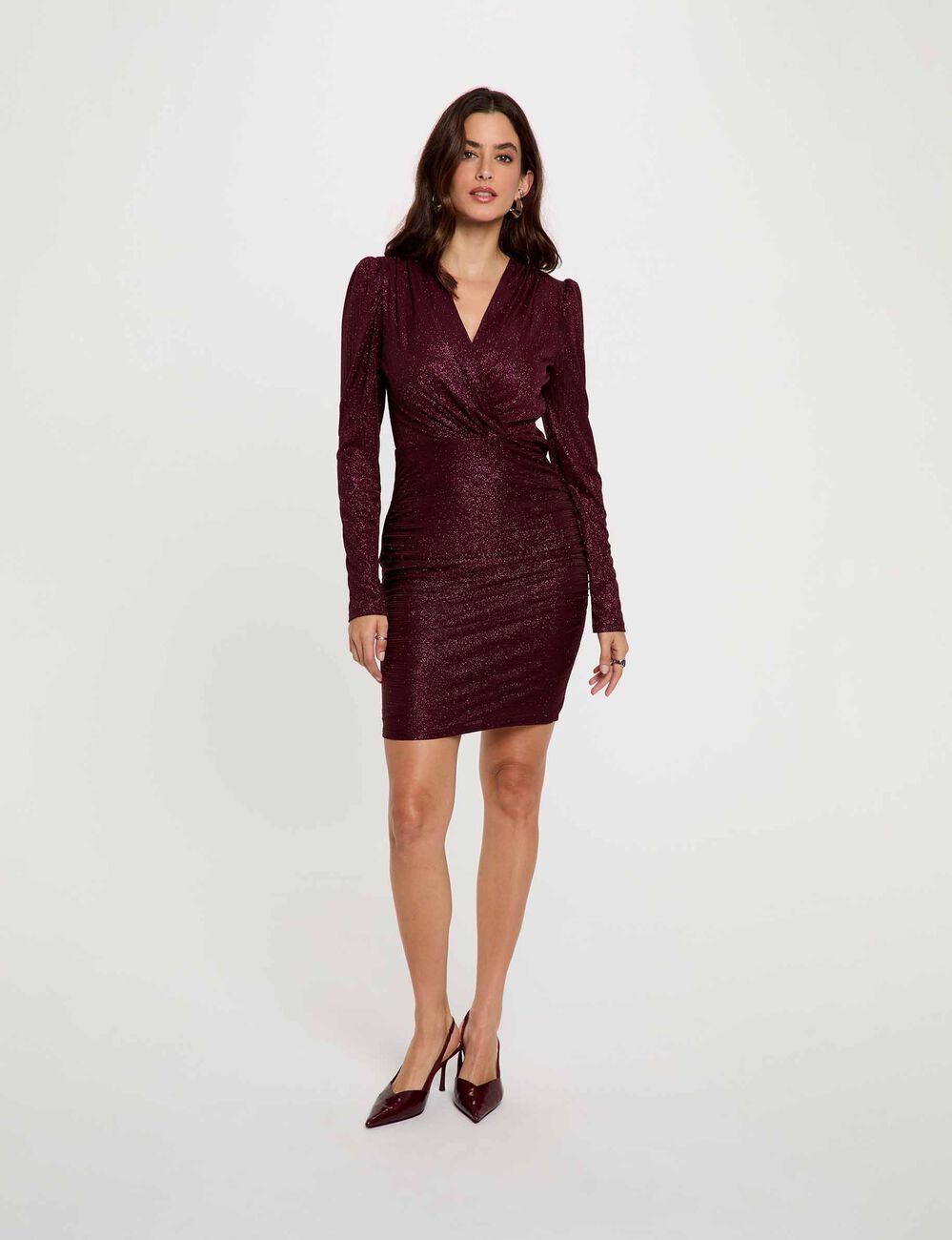 Gedrapeerde getailleerde mini-jurk bordeaux vrouw