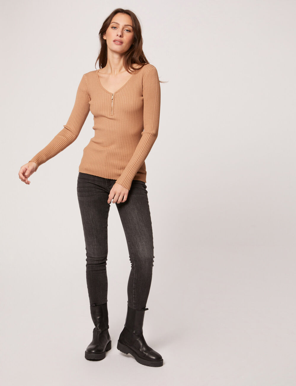 Ribgebreide trui met lange mouwen camel vrouw