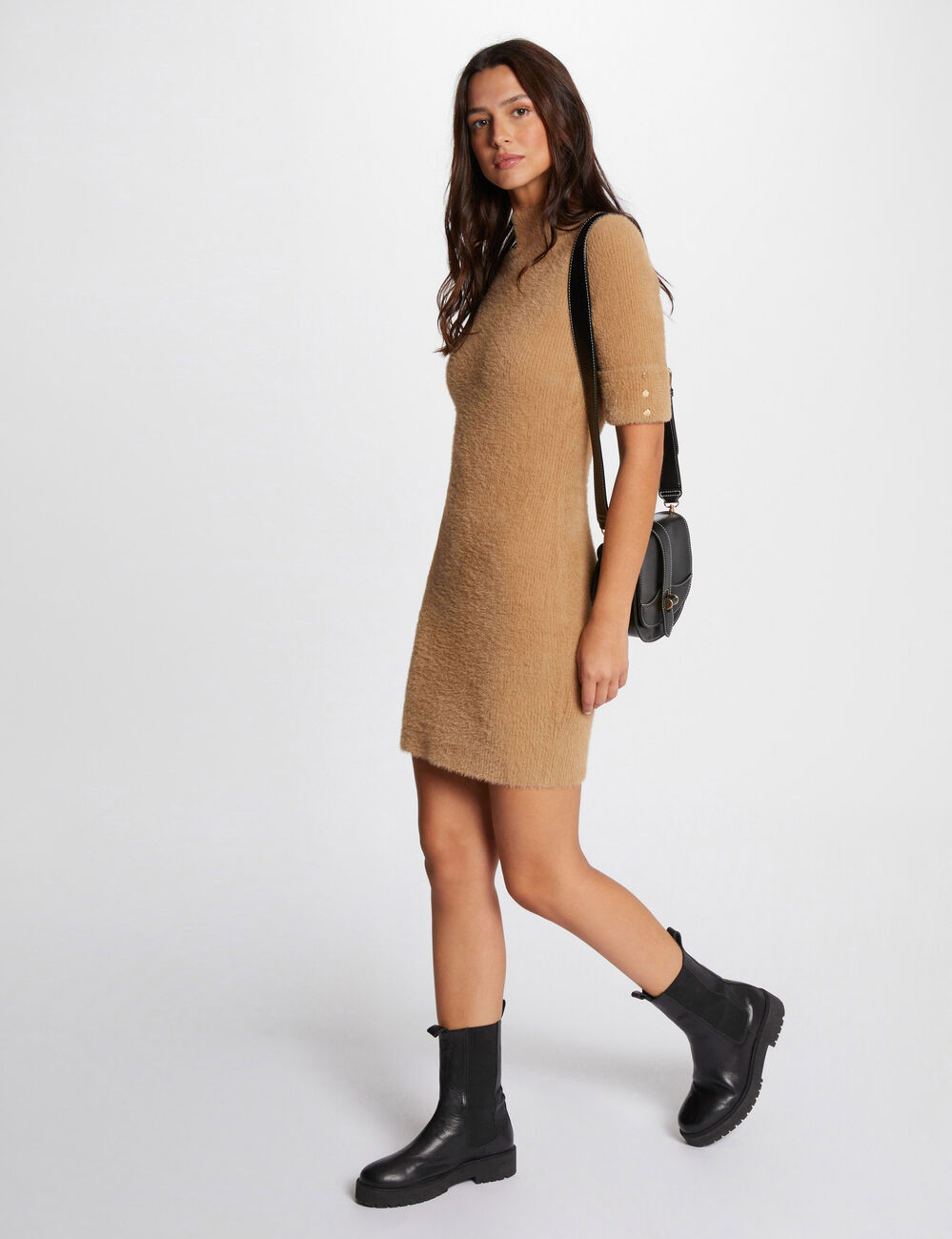 Robe pull ajustée manches courtes camel femme