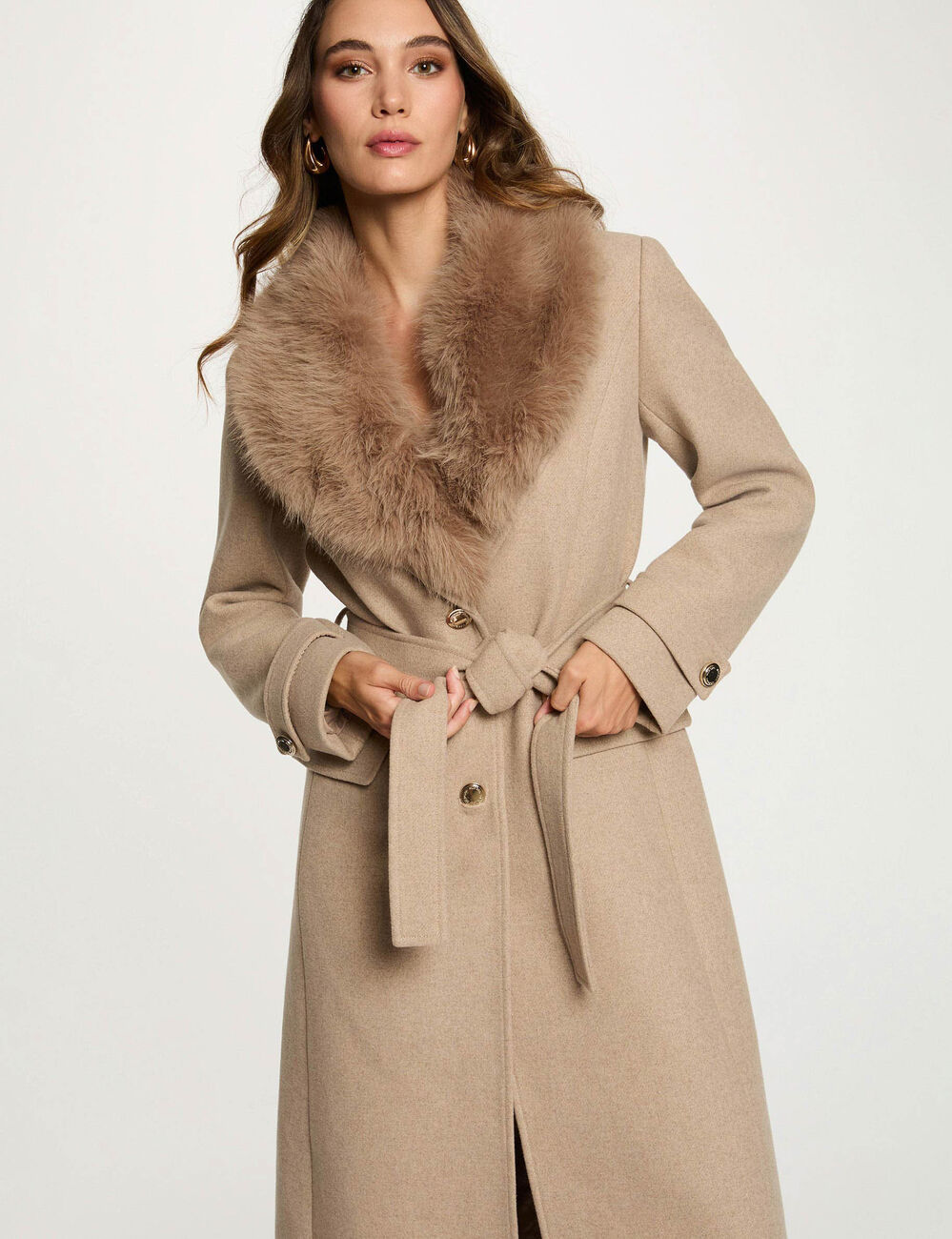 Manteau long ceinturé beige femme