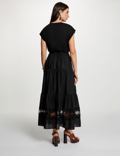 Lange rok met lagen zwart vrouw