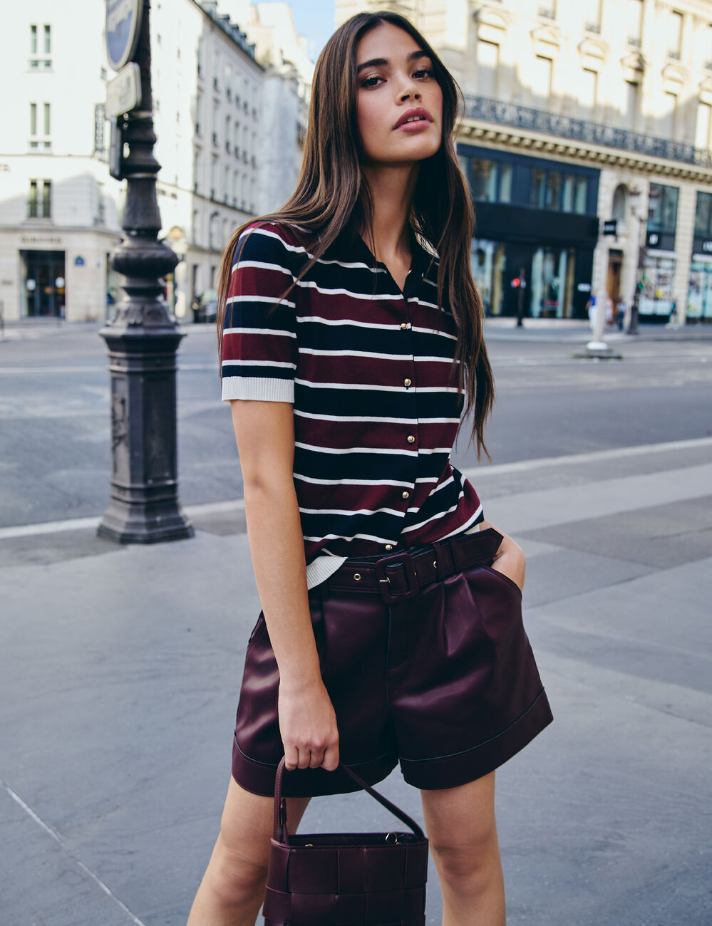 Pull col polo ray&eacute; bordeaux femme