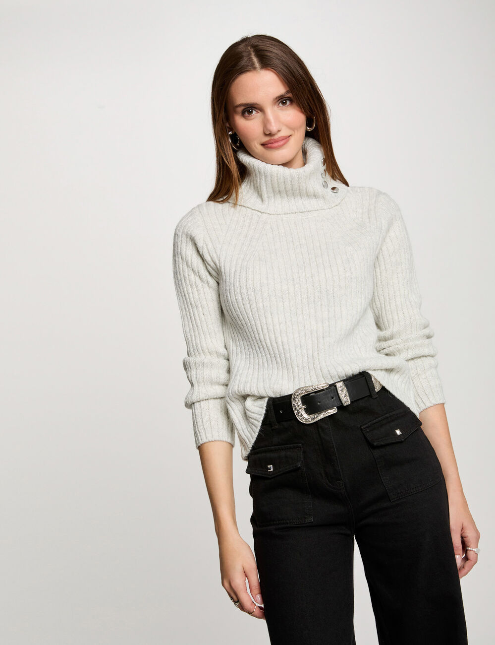 Pull col roul&eacute; &agrave; boutons gris clair femme