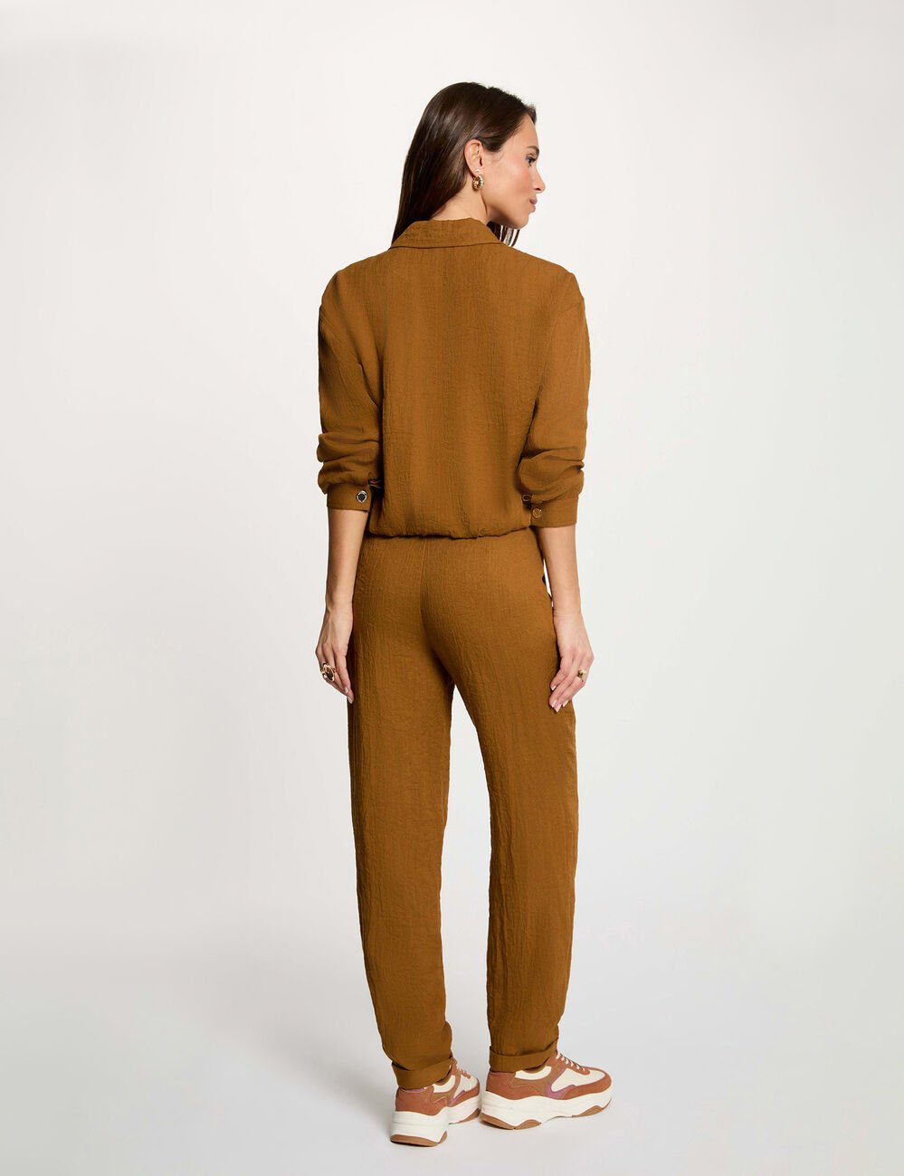 Hoog taille broek met carrot fit camel vrouw