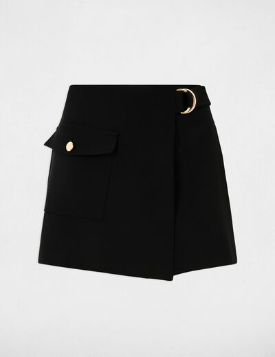 Aansluitende short-rok zwart vrouw