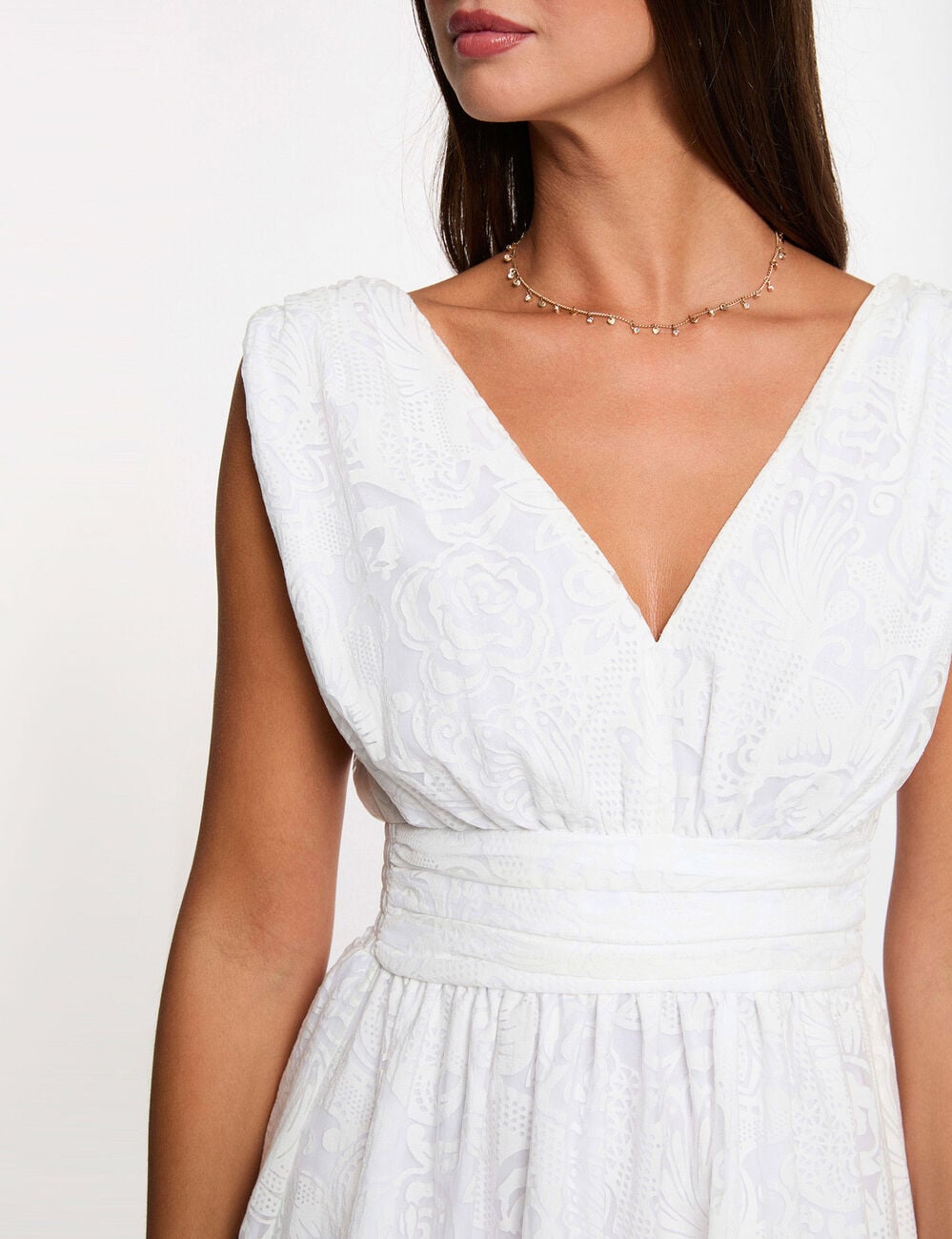 Jacquard jurk met V-hals helder wit vrouw