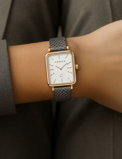 Klassiek horloge roze vrouw