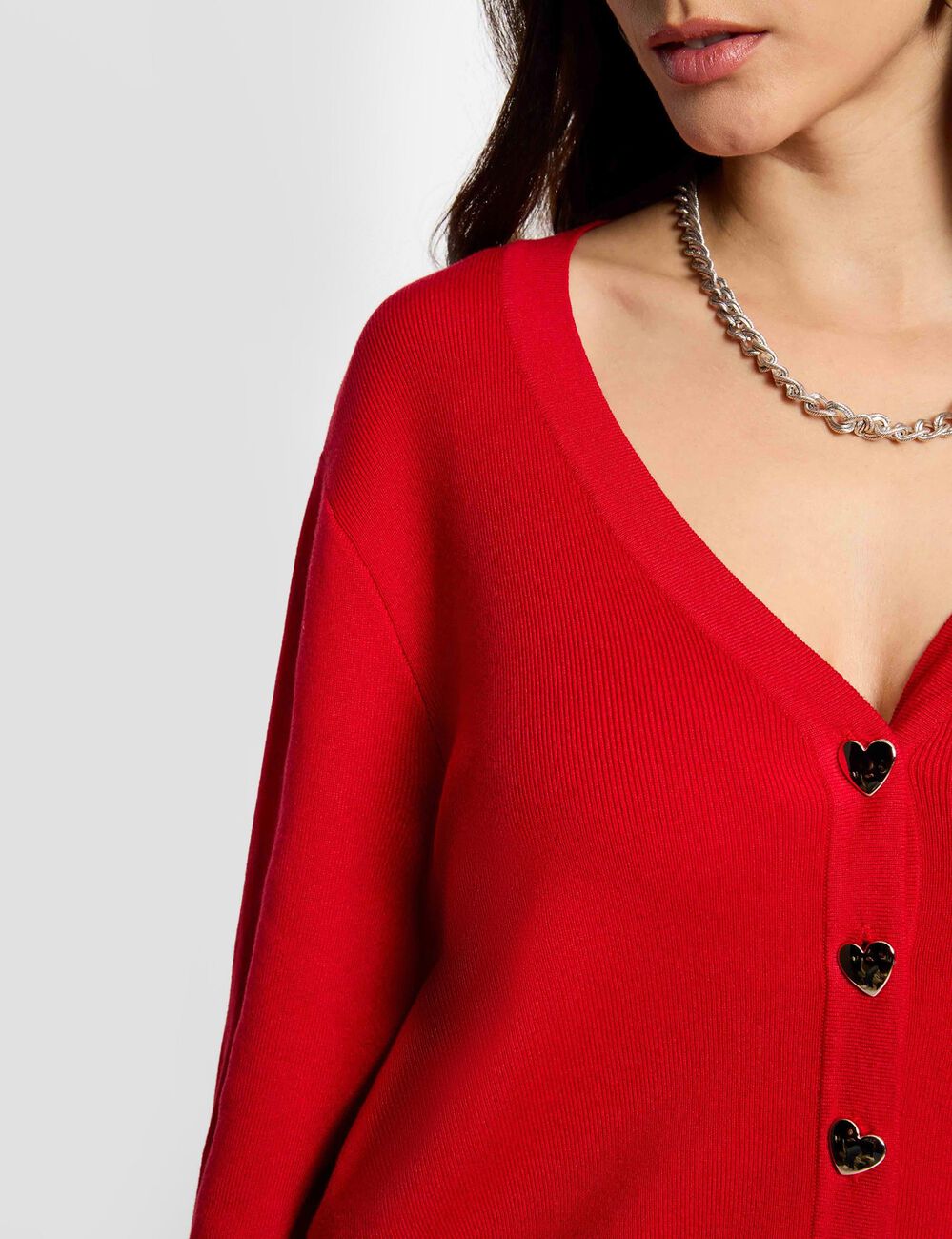 Gilet ajust&eacute; col v rouge femme