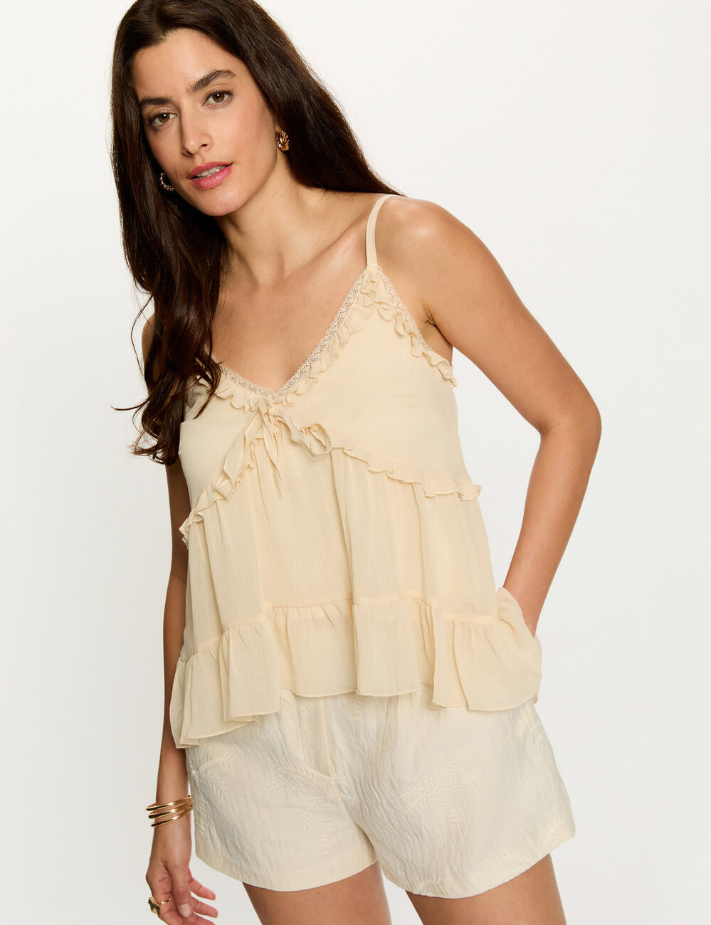 Top ajust&eacute; avec d&eacute;tails creme femme