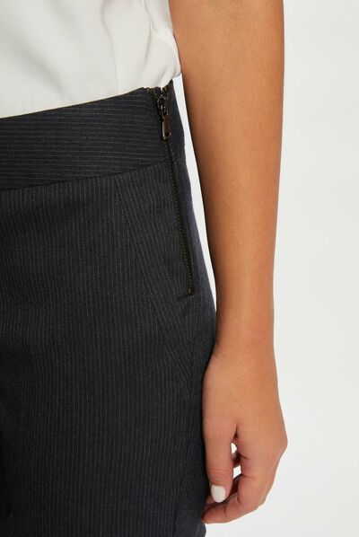 Pantalon ajusté 7/8ème à rayures gris anthracite femme