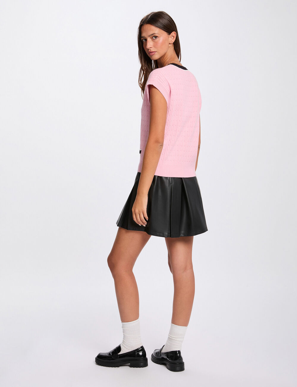 Pull ajust&eacute; col v rose femme