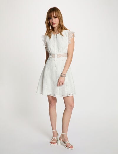 Robe courte &eacute;vas&eacute;e dentelle blanc femme