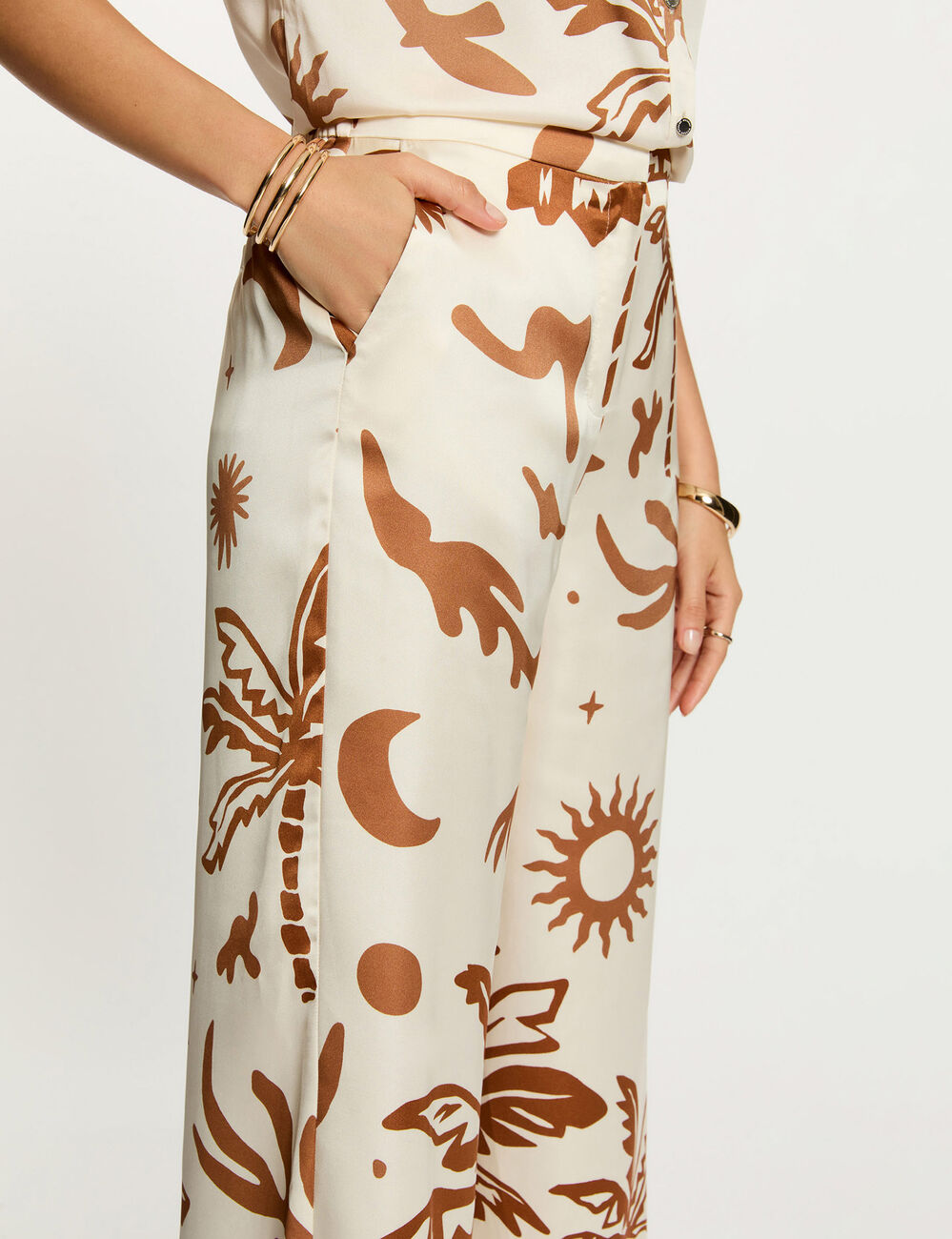 Pantalon large satin&eacute; multicolore femme