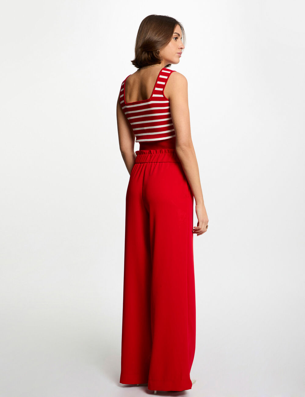Gebreide top met brede bandjes rood vrouw
