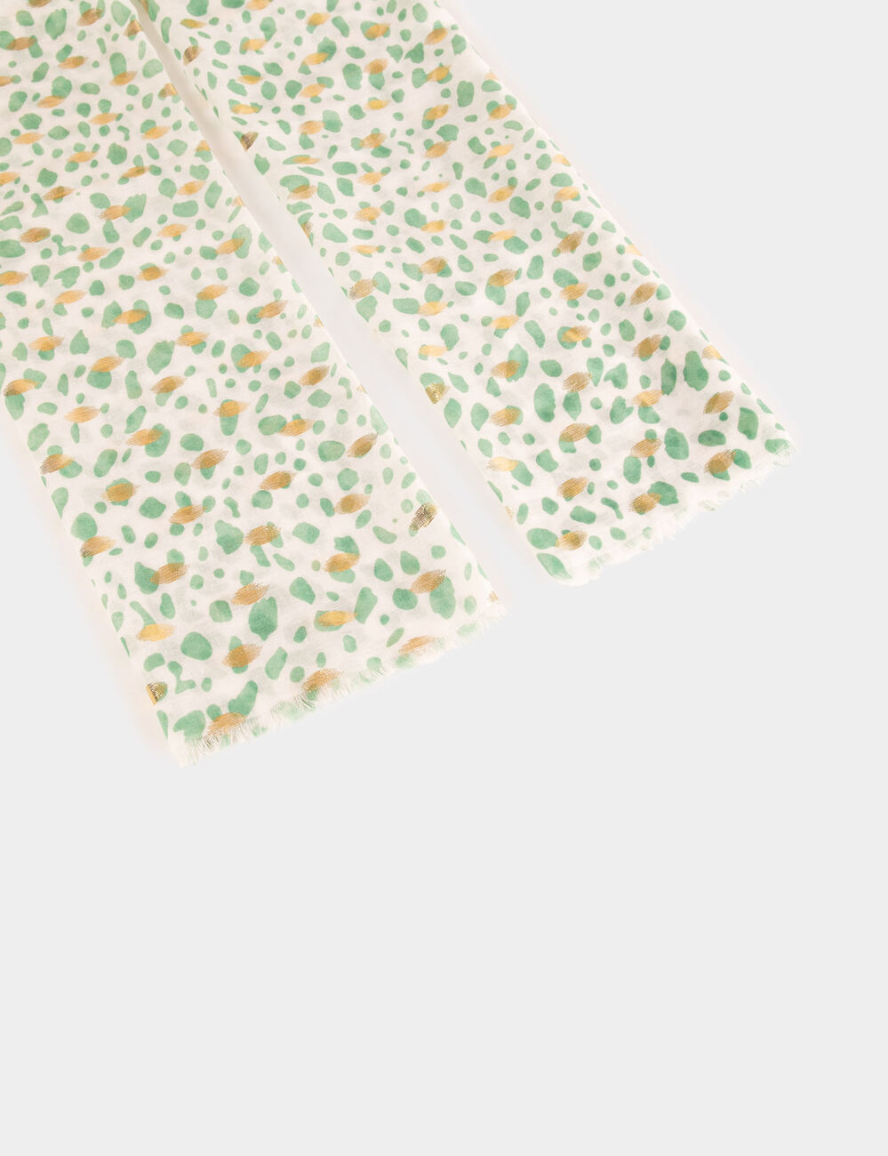 Foulard imprim&eacute; animalier vert femme