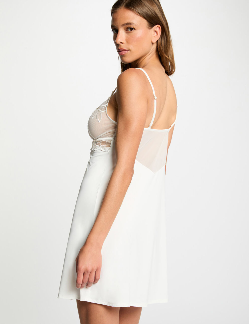 Nuisette en dentelle ivoire femme