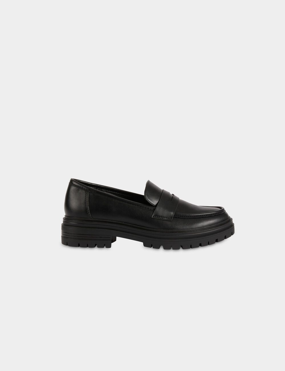 Mocassins semelle crant&eacute;e noir femme