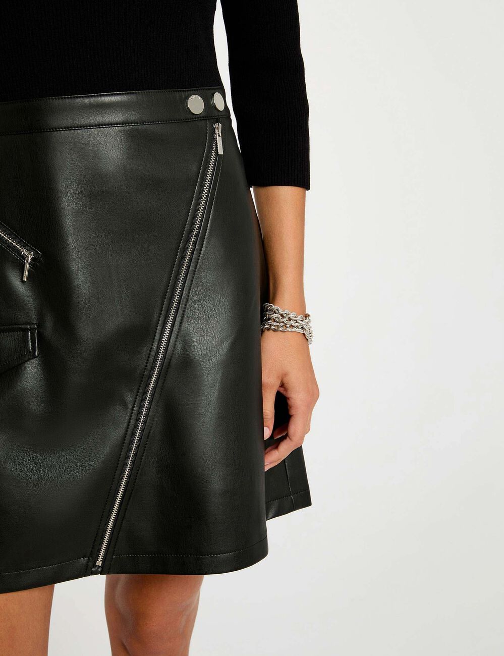 Robe courte ajustée noir femme