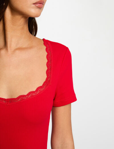 Getailleerd T-shirt met hartvormige hals rood vrouw