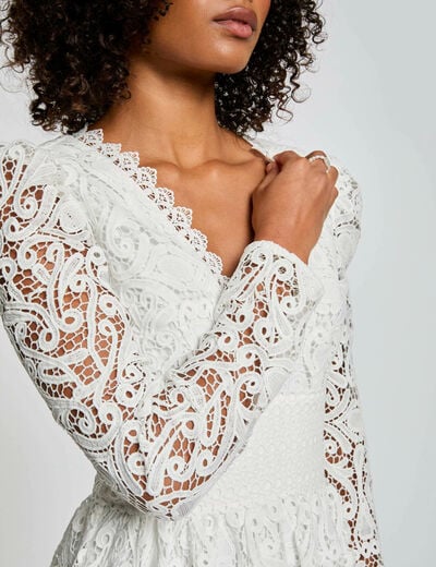Robe courte &eacute;vas&eacute;e dentelle blanc femme