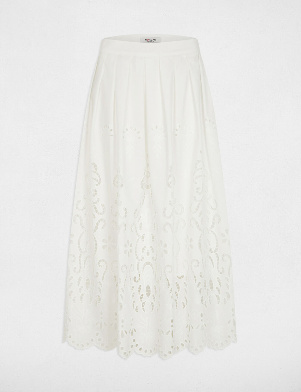 Lange, uitlopende rok helder wit vrouw