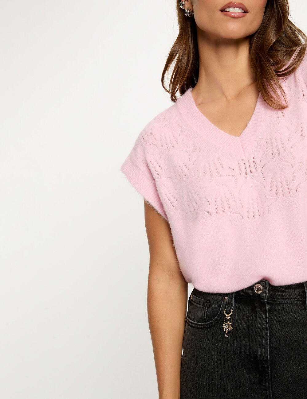 Pull sans manches ajour&eacute; rose femme