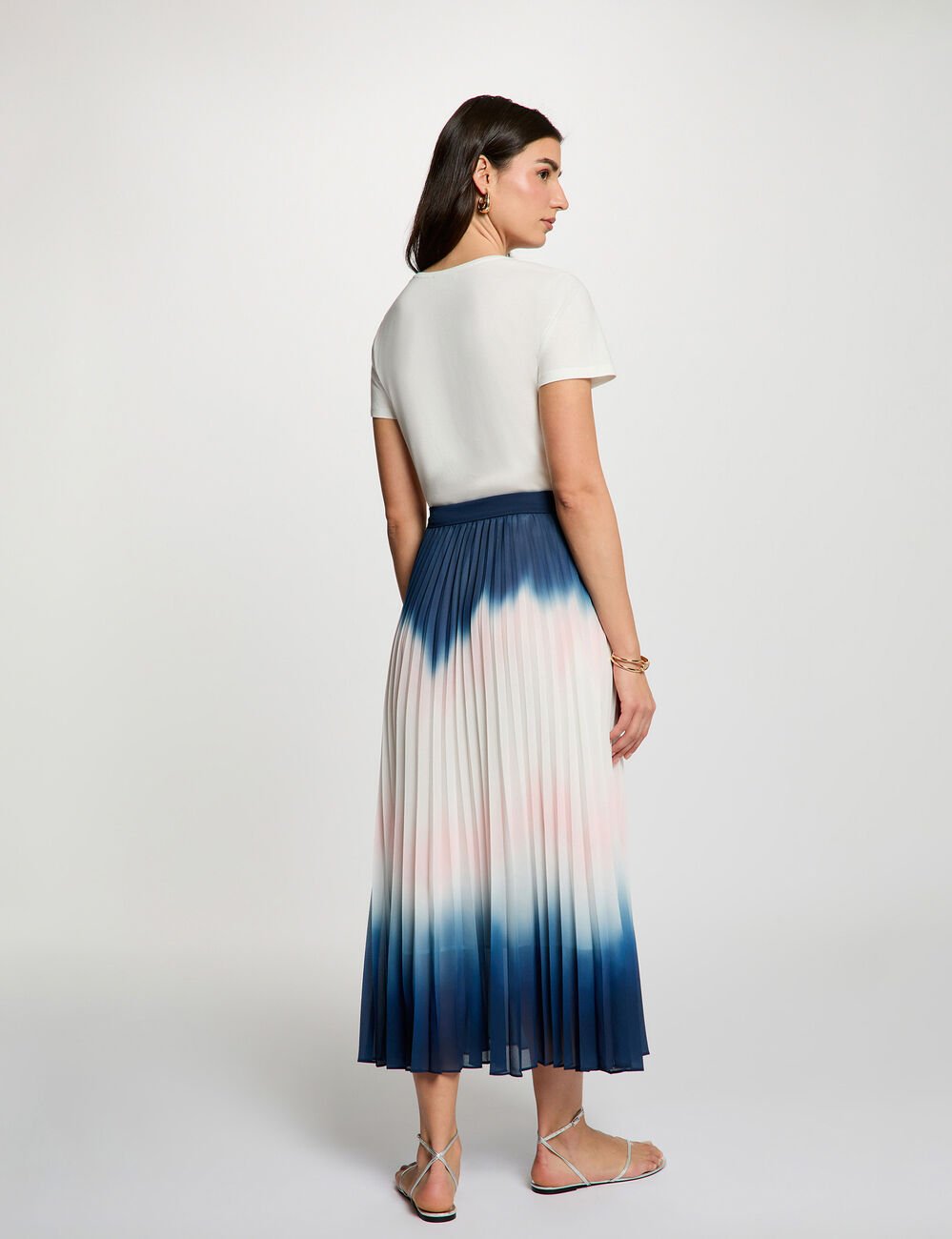 Lange geplooide rok meerkleurig vrouw