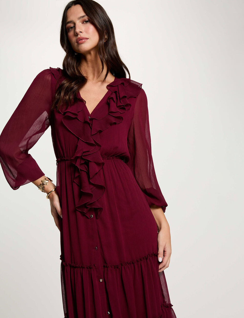 Lange, vloeiende jurk bordeaux vrouw
