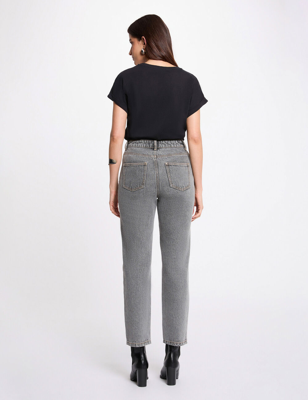 T-shirt met geborduurde mouwen zwart vrouw