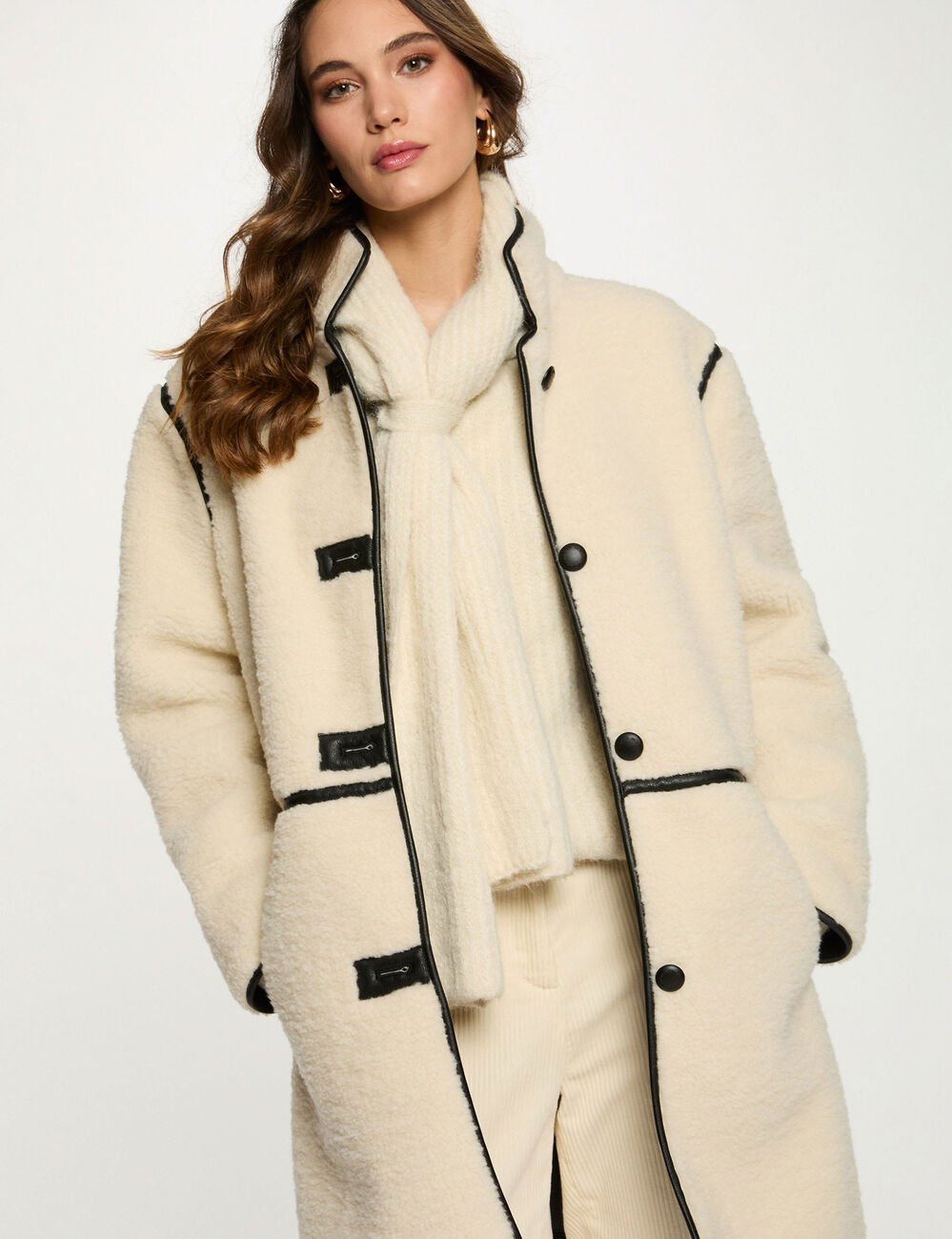 Manteau oversize duveteux beige femme