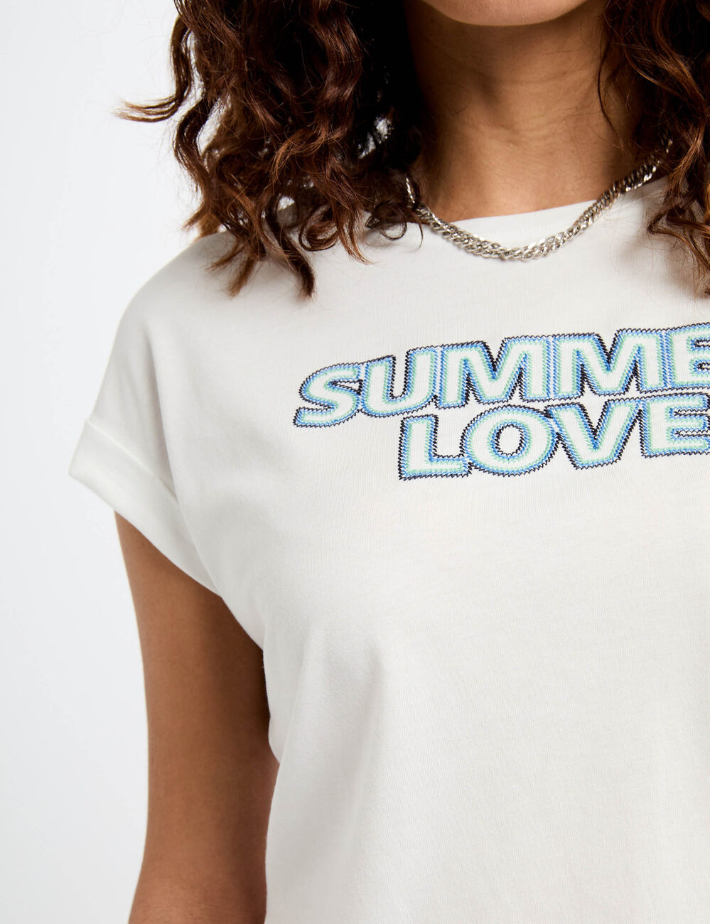 T-shirt met opschrift helder wit vrouw