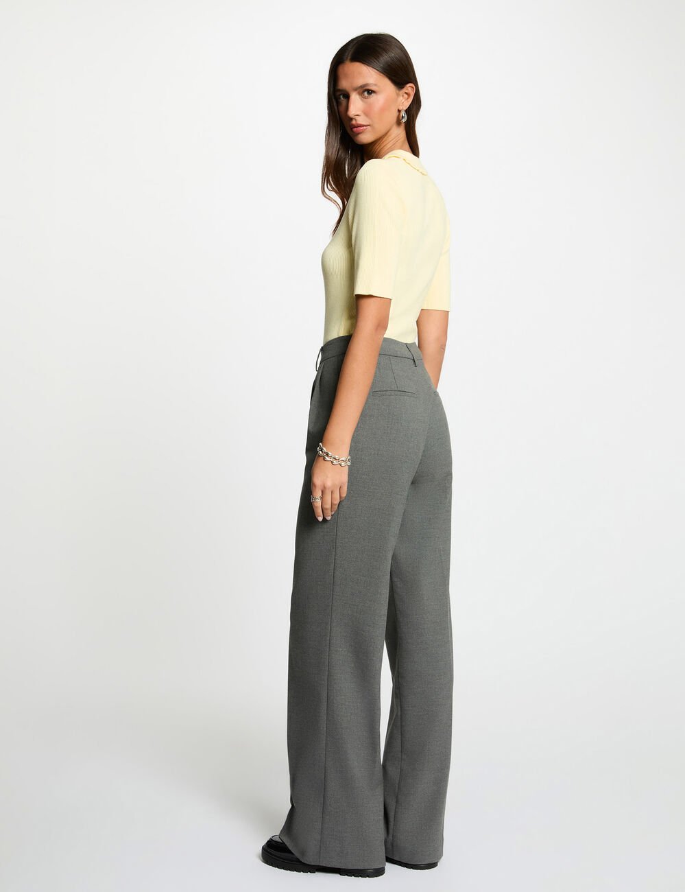 Trui met reverskraag pastel geel vrouw