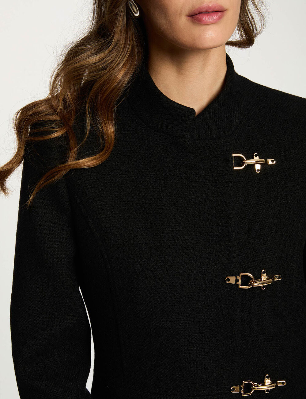 Manteau cintré col montant noir femme