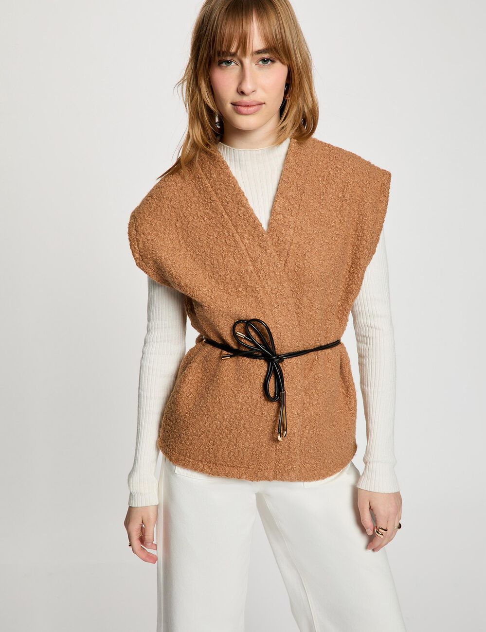 Mouwloze jas camel vrouw