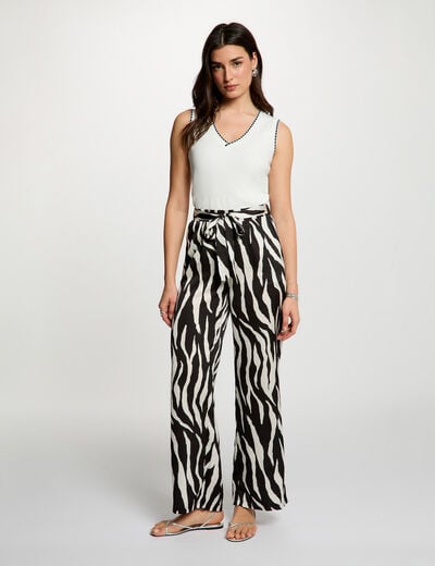 Mouwloze tanktop helder wit vrouw