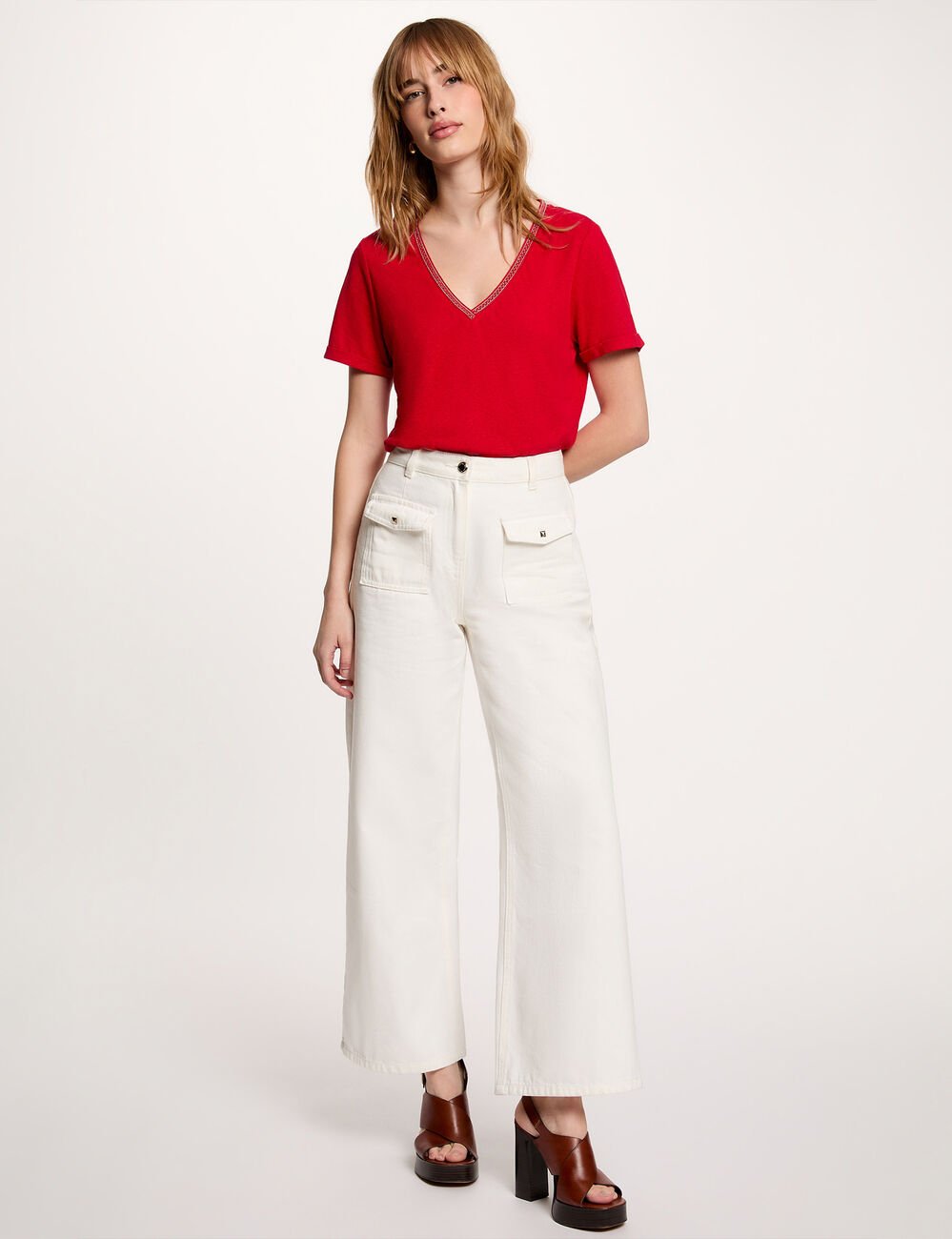 T-shirt met parels en V-hals rood vrouw