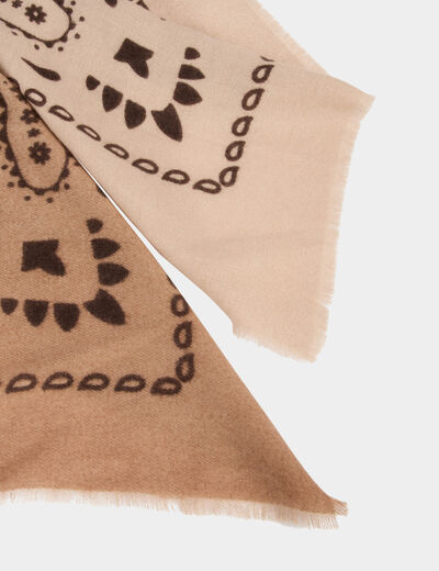 Fijne sjaal beige vrouw