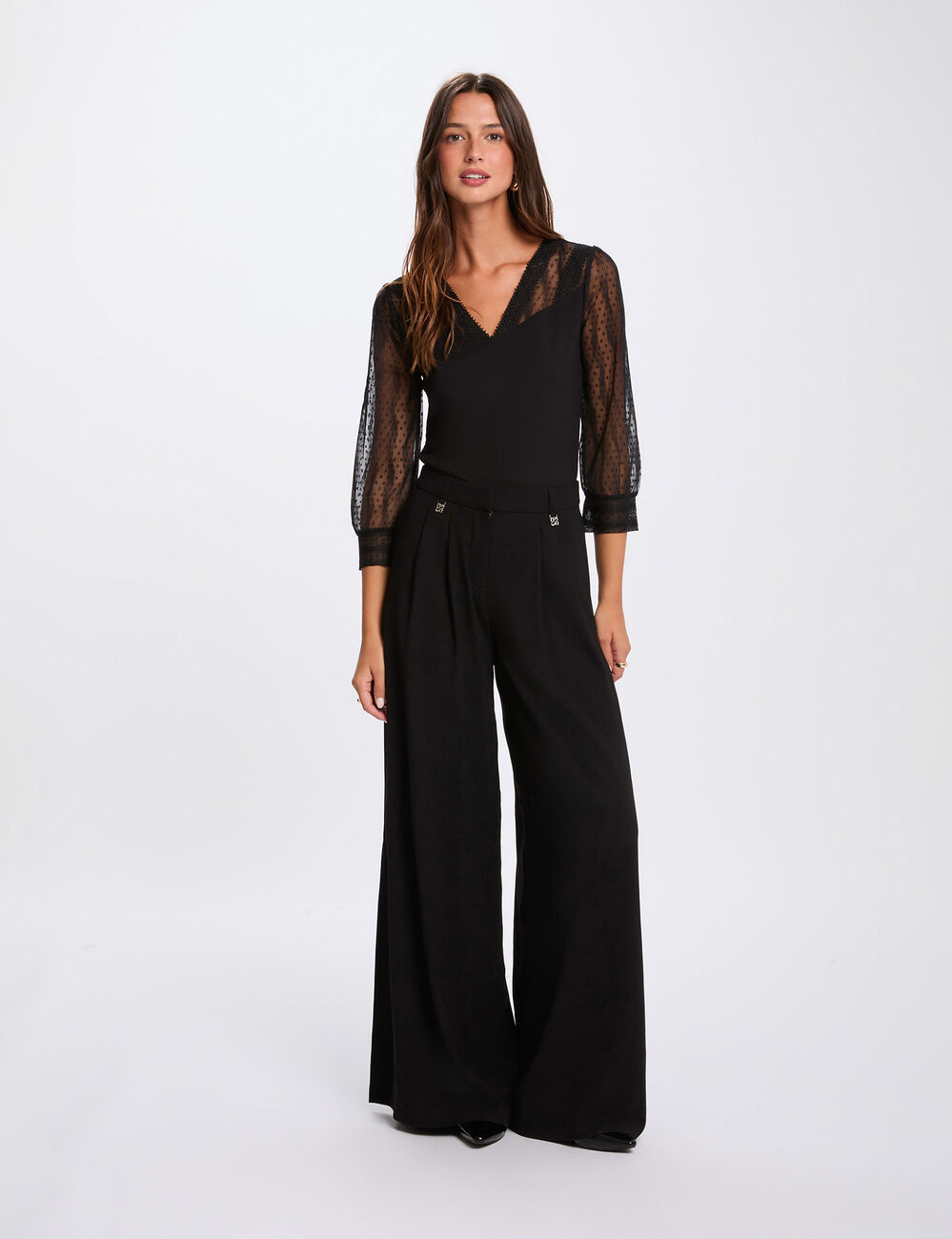 T-shirt dentelle col v noir femme