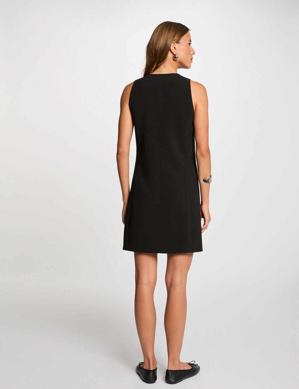 Robe courte droite boutonnée noir femme