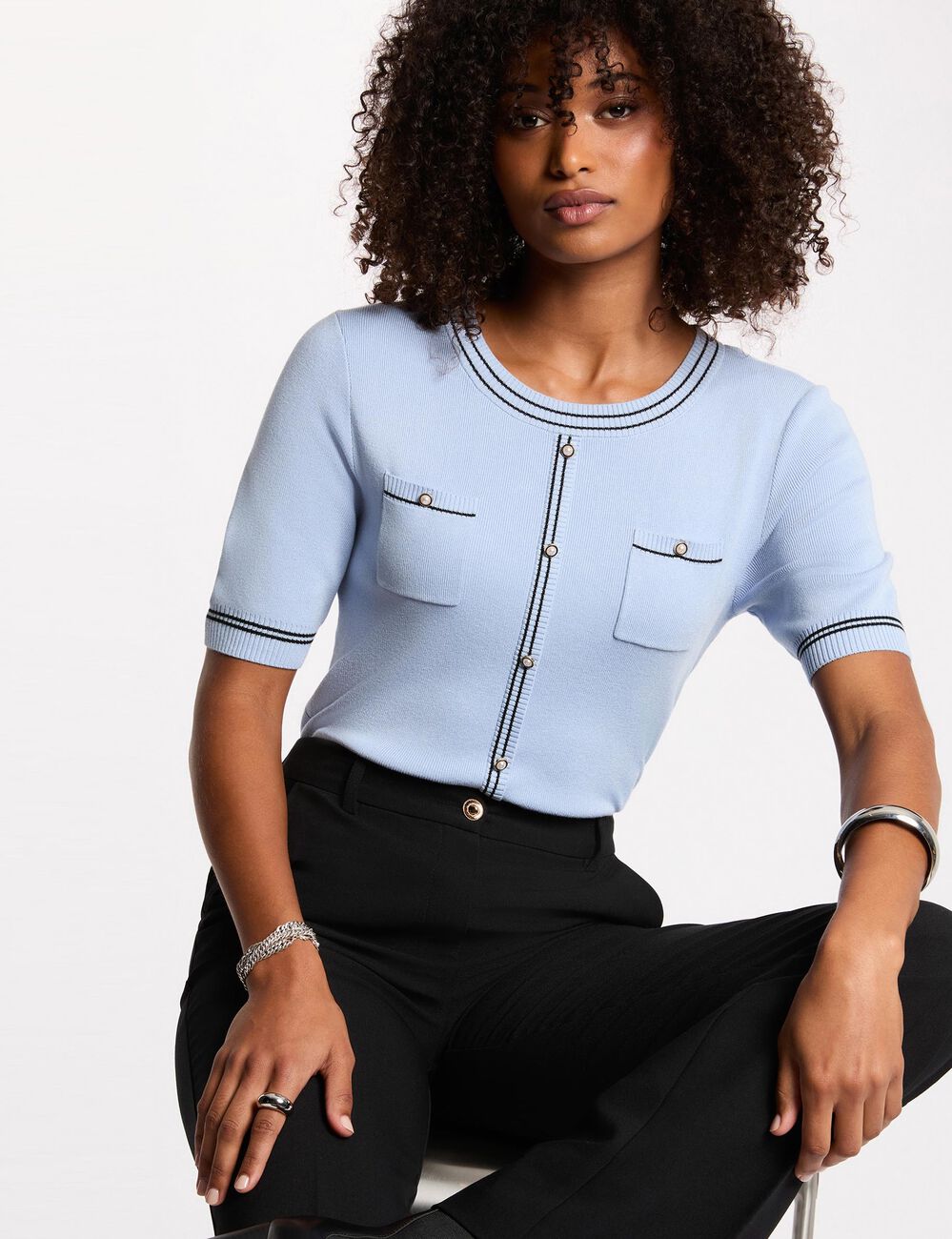 Gilet ajust&eacute; manches courtes bleu ciel femme