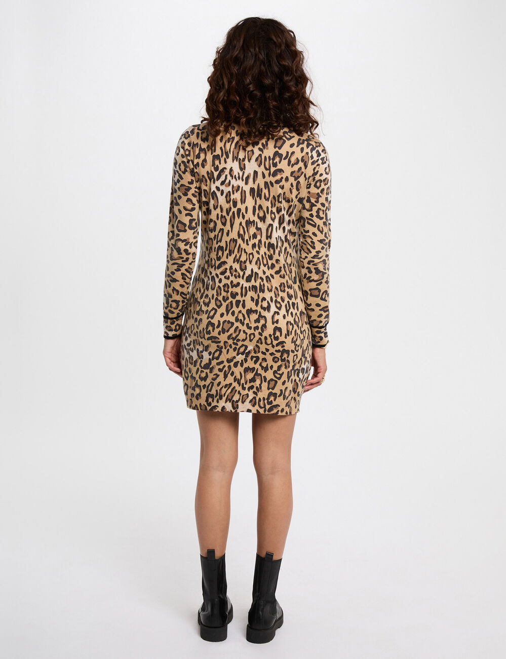 Korte rechte jurk beige vrouw