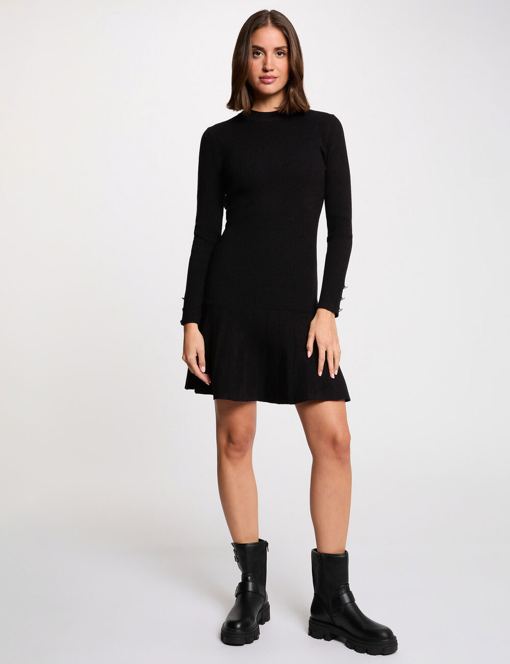 Robe tricot courte col rond noir femme