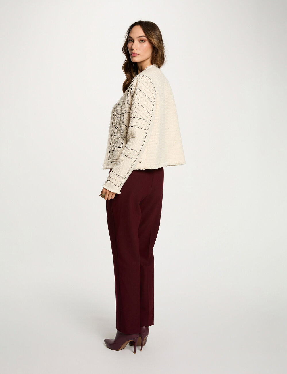 Veste droite cloutée ivoire femme