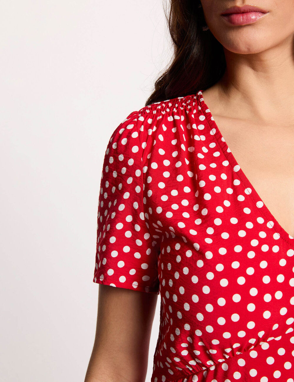 Robe mi-longue col v rouge femme