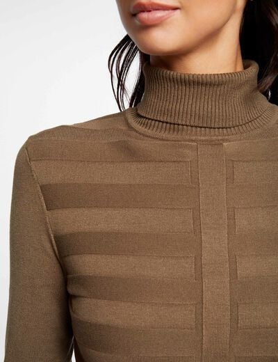 Pull col roul&eacute; ajust&eacute; vert fonc&eacute; femme