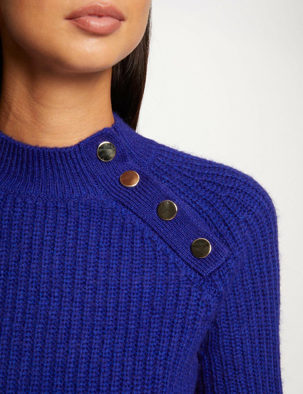 Pull manches longues col montant bleu femme