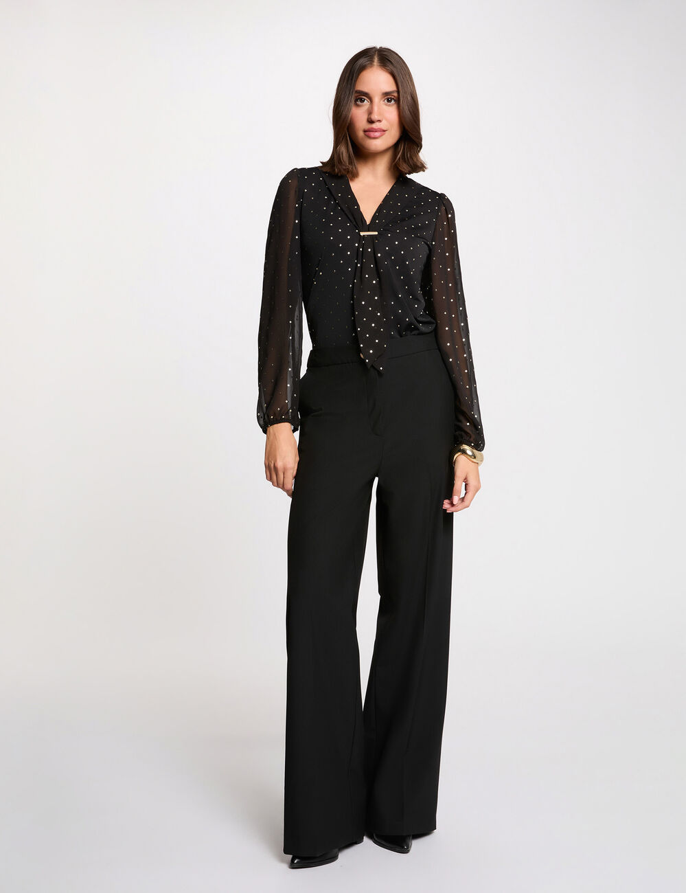 T-shirt met lavallièrekraag zwart vrouw