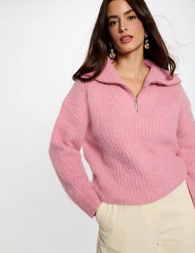 trui met truckerkraag oud roze vrouw Trui met truckerkraag oud roze vrouw