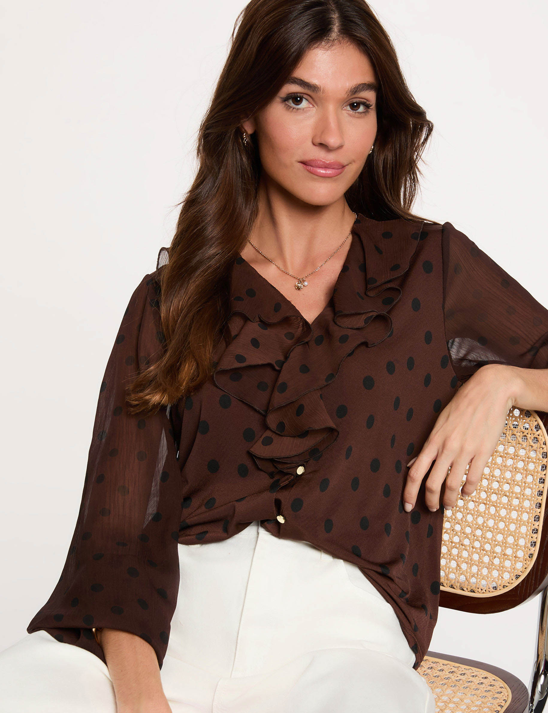 V-hals blouse van voile donker bruin vrouw