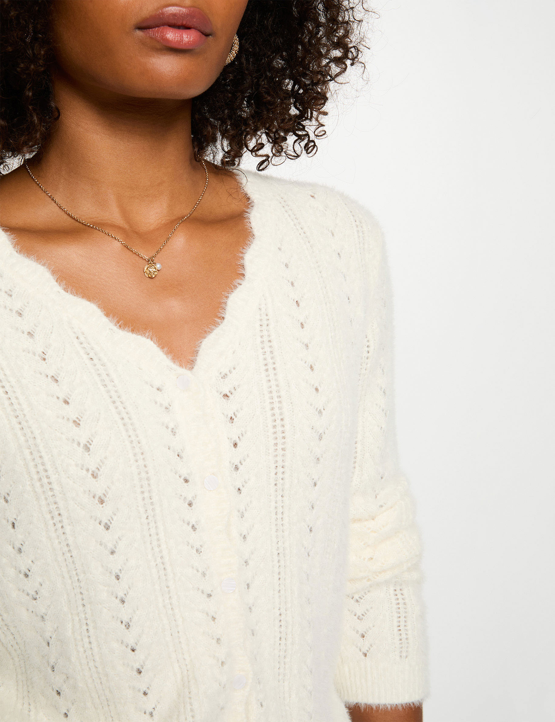 kort vest met v hals ivoor vrouw Kort vest met V-hals ivoor vrouw